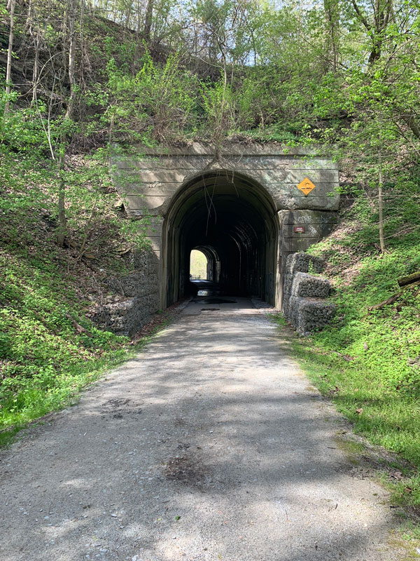 Stone-Tunnel
